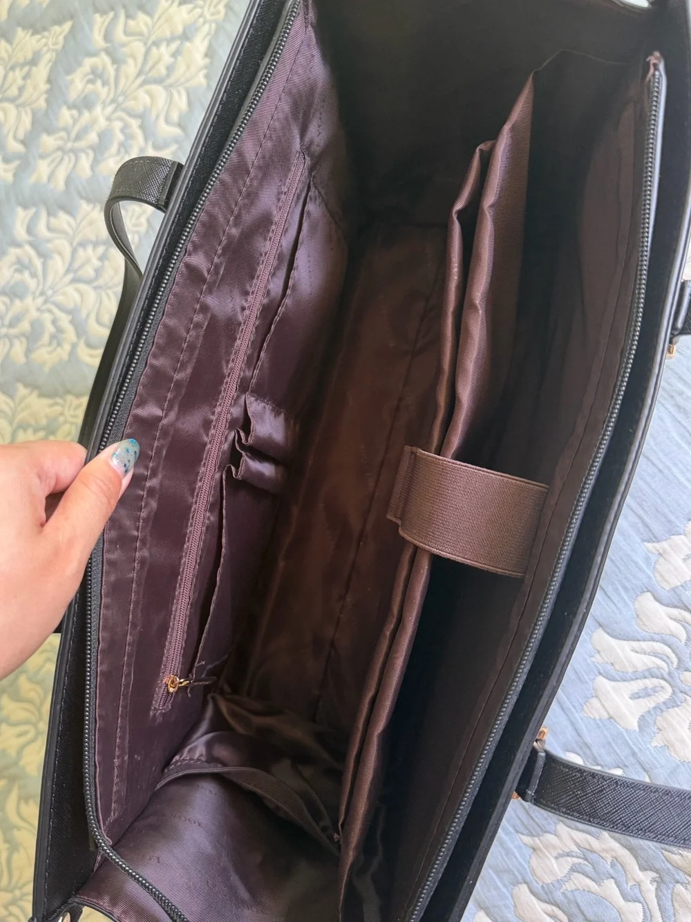 Black faux saffiano leather 15.6 in laptop work tote